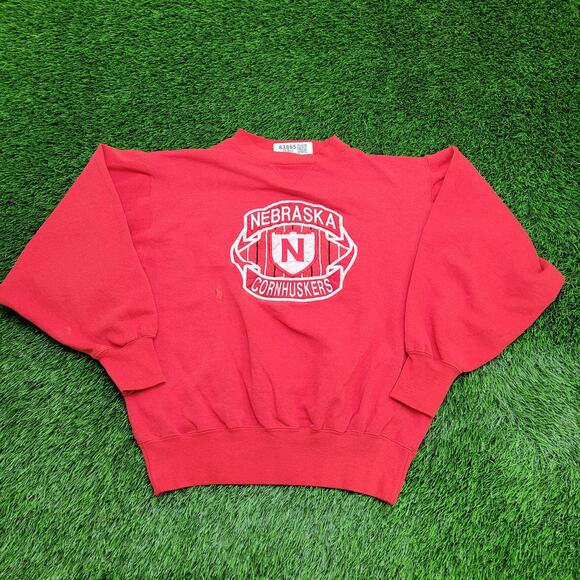 Nebraska-Cornhuskers Sweatshirt Women L 24x24 Baggy Crop Boxy - Picture 1 of 16